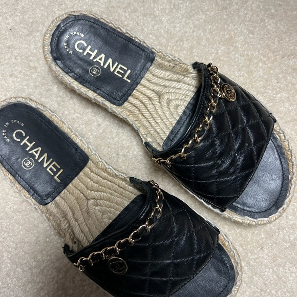 Chanel slides - Picture 6 of 6